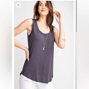 Rae Mode Womens Sleeveless Red Tank Top With Scoop Neck & Curved Hemline